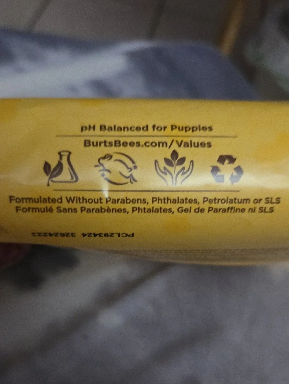 Burt's Bees Yellow Puppy Gentle Cleansing Wipes NWOT